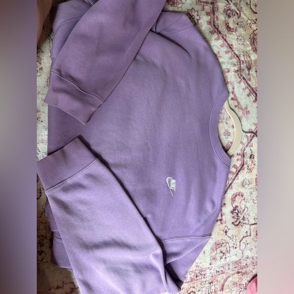 Purple Nike CrewNeck - Picture 2 of 2